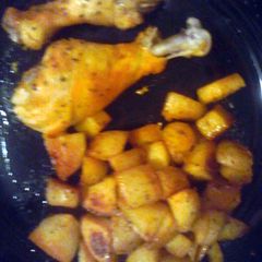 A picture of smilys chicken n potatoes.