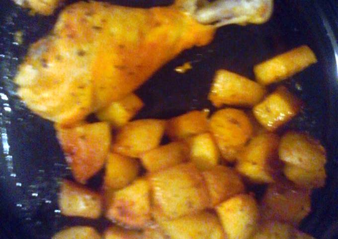 Steps to Prepare Quick smilys chicken n potatoes