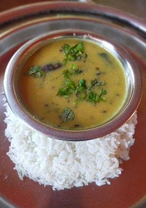 સિંધી તુવેર દાળ (Sindhi Tuver Dal Recipe In Gujarati) રેસીપી મુખ્ય ફોટો