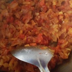 A picture of Onion- Tomato chutney.
