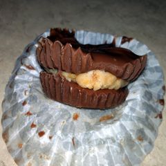 Macs mini peanut butter cups A picture of Macs mini peanut butter cups.