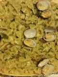 Farfallette alle vongole  e pistacchi