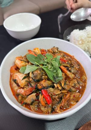 รูปของ ผัดหอยลายกุ้ง Asian stir-fried clams with prawn 🐚🦐