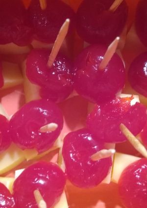 Una foto de Cerezas con queso