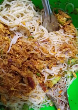 รูปของ ยำขนมจีน (ปลาร้า)​