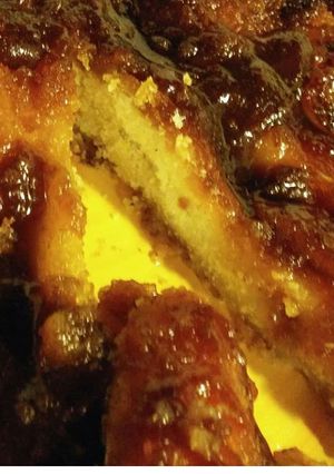 Una foto de Deliciosa 😋 tarta invertida vegana de manzana y harina de arroz