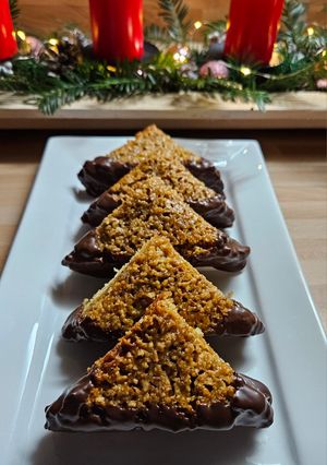Nussecke (Mogyorós háromszögek) recept fotója