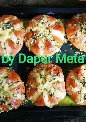 Foto resep Korean Garlic Roti Burger