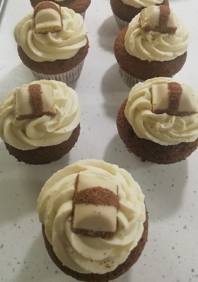 Una foto de Cupcake de Kinder Bueno white