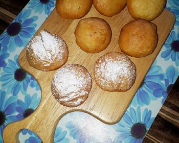 Unique Cuisine Strawberry Jam Doughnuts and Cheesy Chicken Doughnuts Practical Delicious