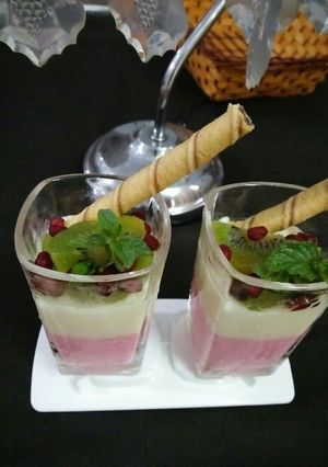 A picture of Milk and jelly Pudding.