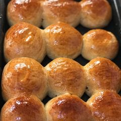 A picture of Bread rolls or buns bread.