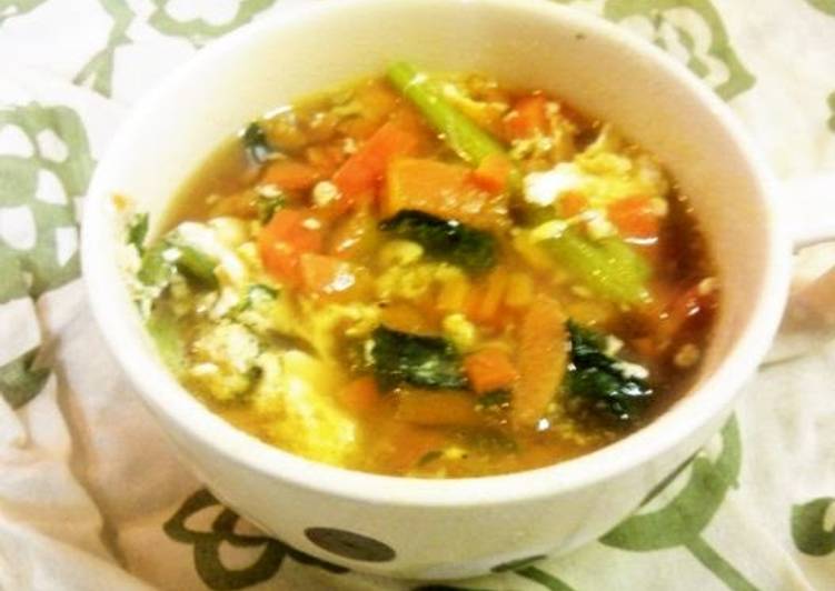 Super Easy, Carrot, Komatsuna, and Egg Soup