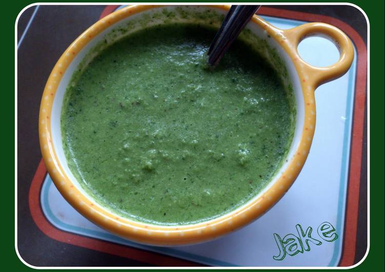 Recipe of Tasty Jake&#39;s green chutney Dip