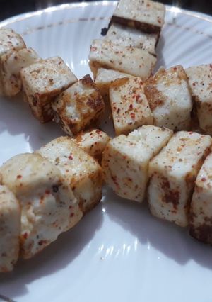 चटपटे पनीर क्यूब्स(chatpate paneer cubes recipe in hindi) रेसिपी मुख्य फोटो