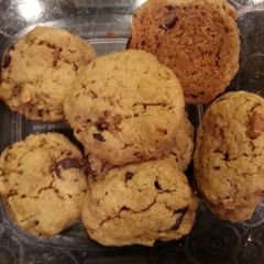 A picture of THE BEST Vegan Chocolate Chip Cookies.