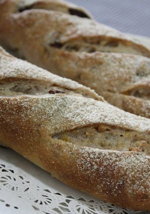 A picture of Dried Fruit Crusty Bread.