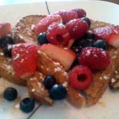 A picture of 2smile French toast.