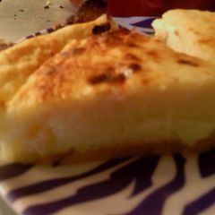 A picture of lemon buttermilk chess pie.