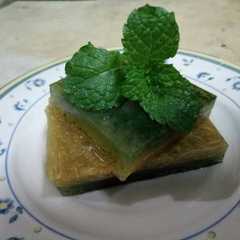 รูปของ Puding Lapis pandan gula merah