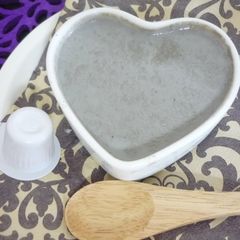 A picture of Soy Milk Sesame Pudding.