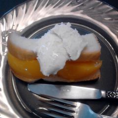 A picture of Peach Sammich (sandwich) kid friendly.