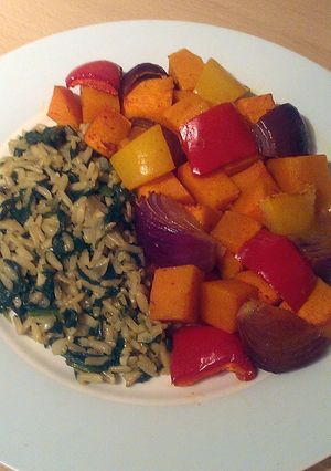 A picture of Vickys Spinach Pilaf and Spicy Roast Veg, GF DF EF SF NF.