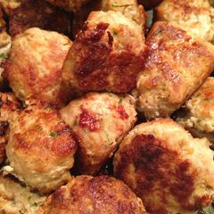A picture of Coconut Curry Meatballs.