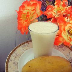 A picture of Mango shake.