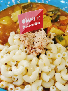 好侍素食蔬菜咖哩水管麵佐OMNI新鮪魚 的食譜成品照片