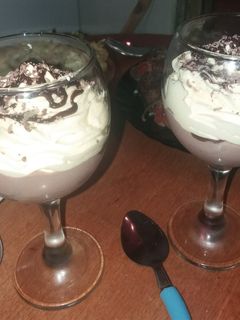 صورة لوصفة تحلية باردة بذوق الفانيلا والشوكولا