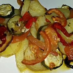 A picture of Sig's Potato and Vegetable Casserole.