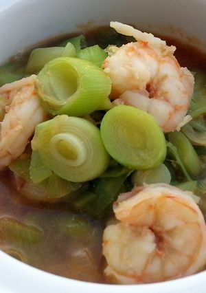 A picture of Shrimp And Leeks In Chinese Wine.