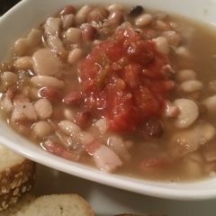 A picture of BACON n BEANS Soup (crockpot).