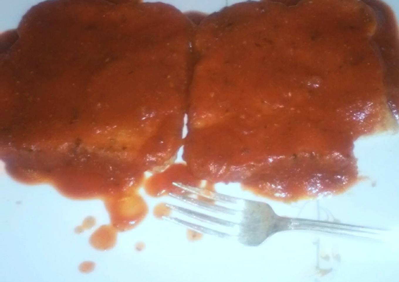 Toast with spaghetti sauce