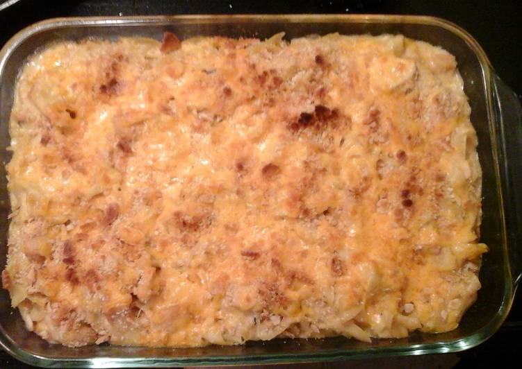 Step-by-Step Guide to Prepare Homemade Cheesy chicken noodle casserole