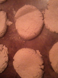 A picture of fast and easy peanut butter cookies.