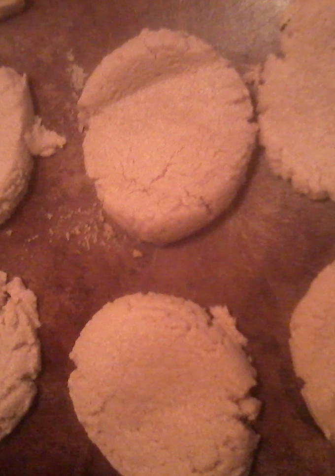 A picture of fast and easy peanut butter cookies.