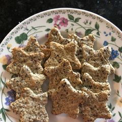A picture of Keto sesame cookies.