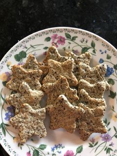 A picture of Keto sesame cookies.