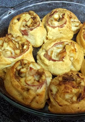 A picture of Chicken Cordon Bleu Rolls.