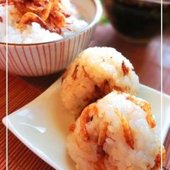 A picture of Sakura Shrimp Furikake (perfect for onigiri).