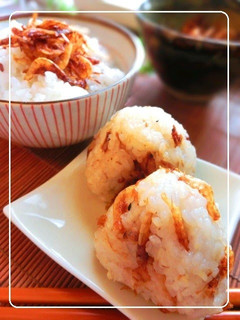 A picture of Sakura Shrimp Furikake (perfect for onigiri).