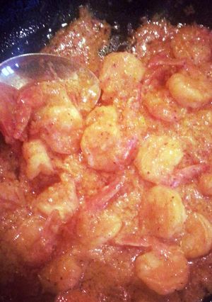 A picture of spicy garlic prawns.