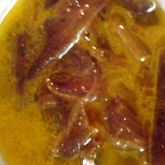 A picture of onion soup.