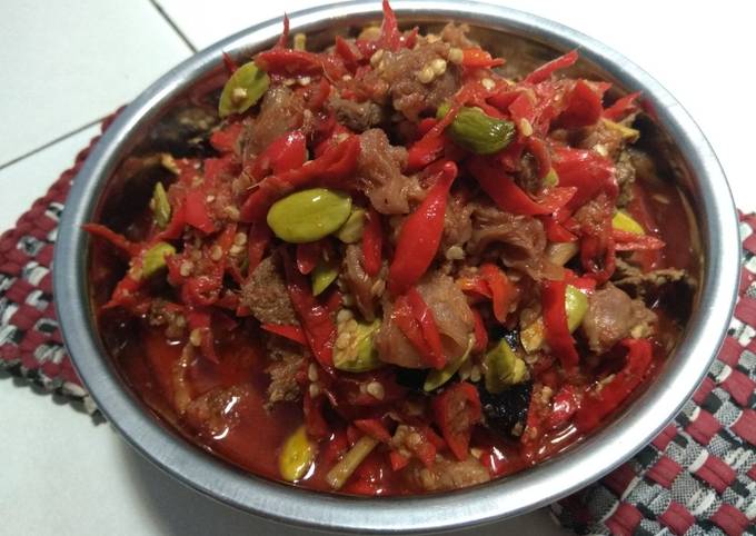 Bagaimana Menyiapkan Sambal Goreng Hati Sapi Anti Gagal