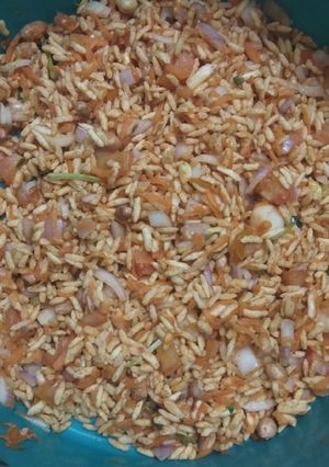 A picture of Masala Pori.