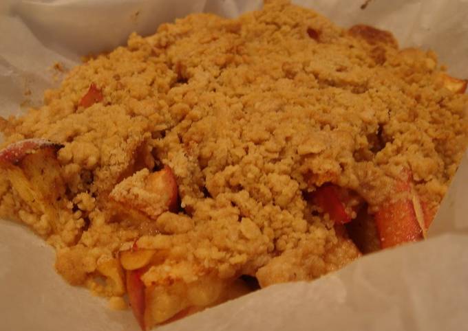 An Easy Dessert! Apple Crumble Recipe