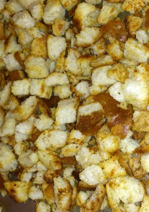 A picture of Parmesan Garlic Croutons.