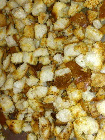 Simple Way Make Recipe Parmesan Garlic Croutons that is Delicious, Delicious}
